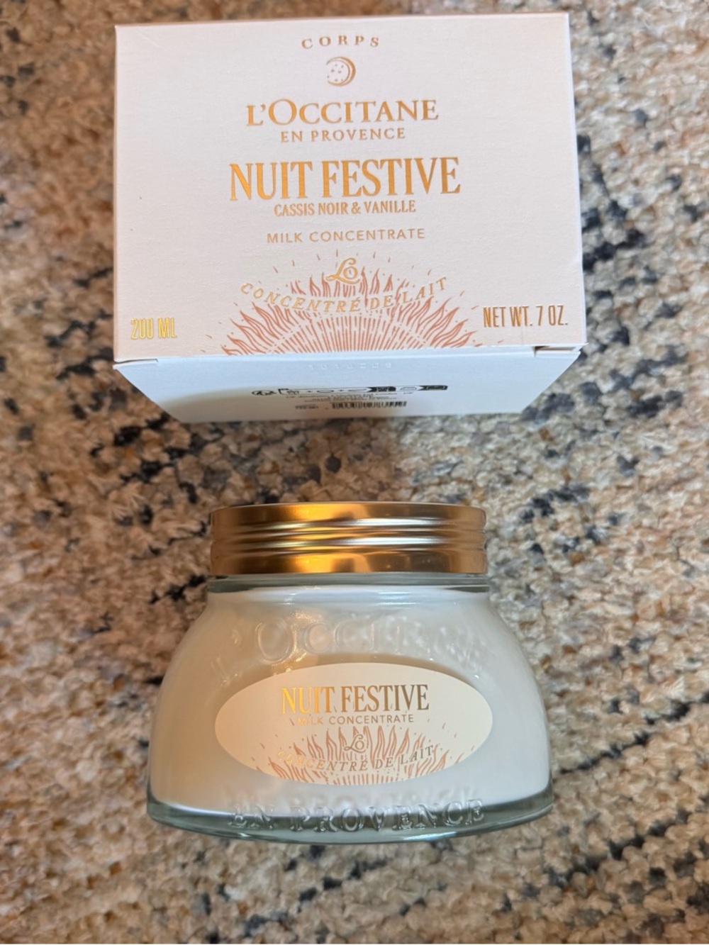 L'OCCITANE Nuit Festive Milk Concentrate - Picture 4 of 4